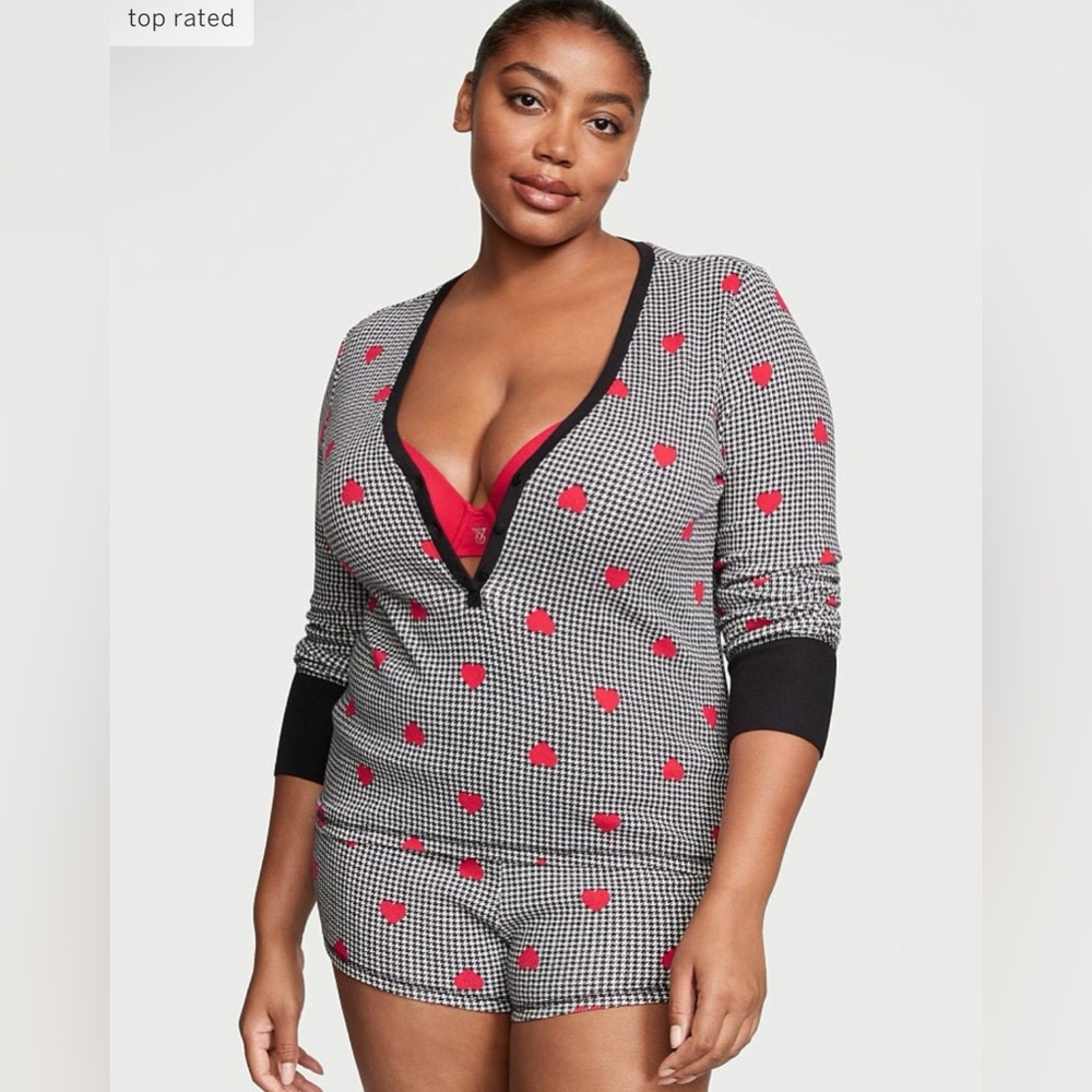 NWT VICTORIA'S SECRET Thermal Short Pajama Set - Picture 3 of 3